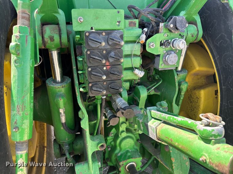 image for item EG6389 2001 John Deere 8410 MFWD tractor