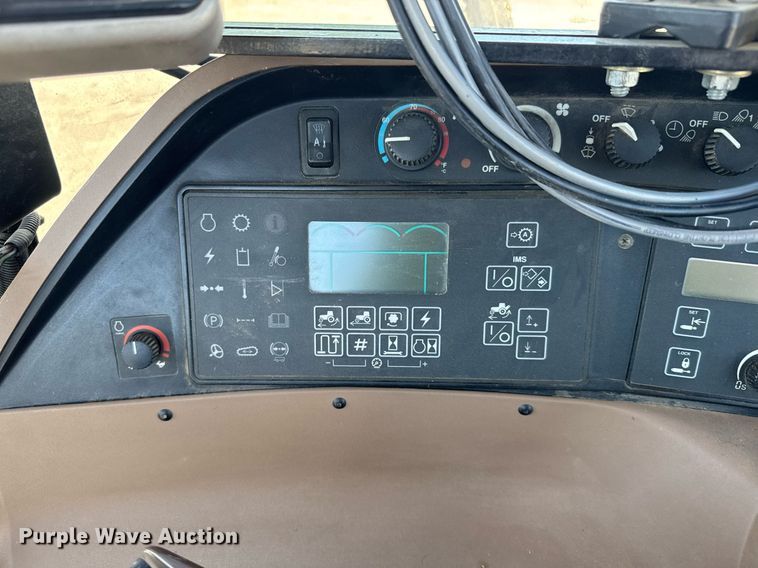 image for item EG6389 2001 John Deere 8410 MFWD tractor