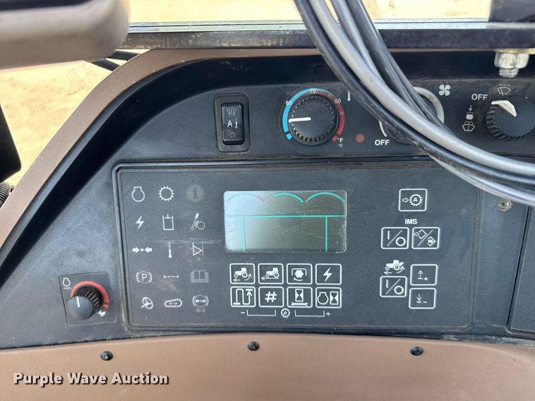 image for item EG6389 2001 John Deere 8410 MFWD tractor