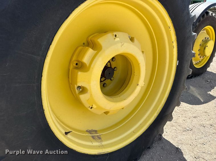 image for item EG6389 2001 John Deere 8410 MFWD tractor