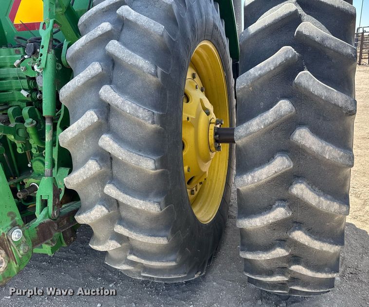 image for item EG6389 2001 John Deere 8410 MFWD tractor