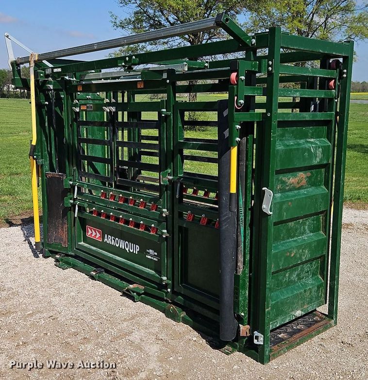 image for item EI8967 ArrowQuip Q-Catch 86 Series livestock chute