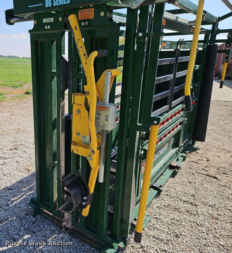 image for item EI8967 ArrowQuip Q-Catch 86 Series livestock chute
