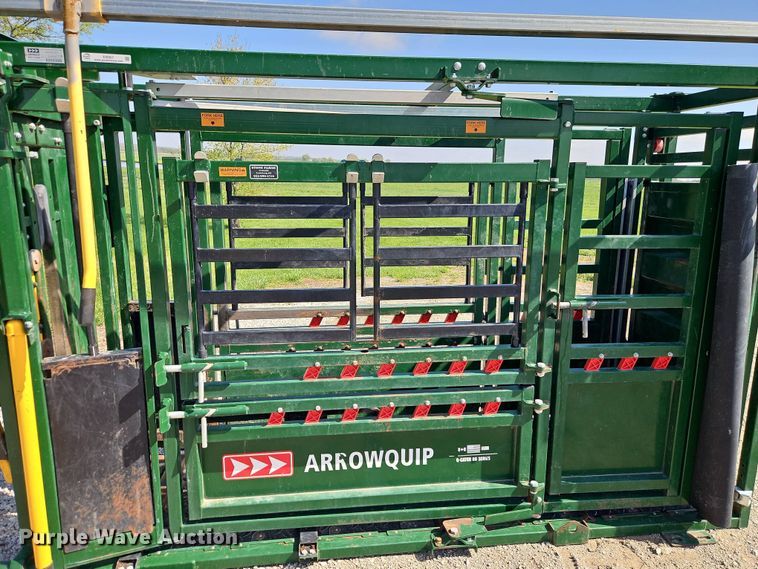 image for item EI8967 ArrowQuip Q-Catch 86 Series livestock chute