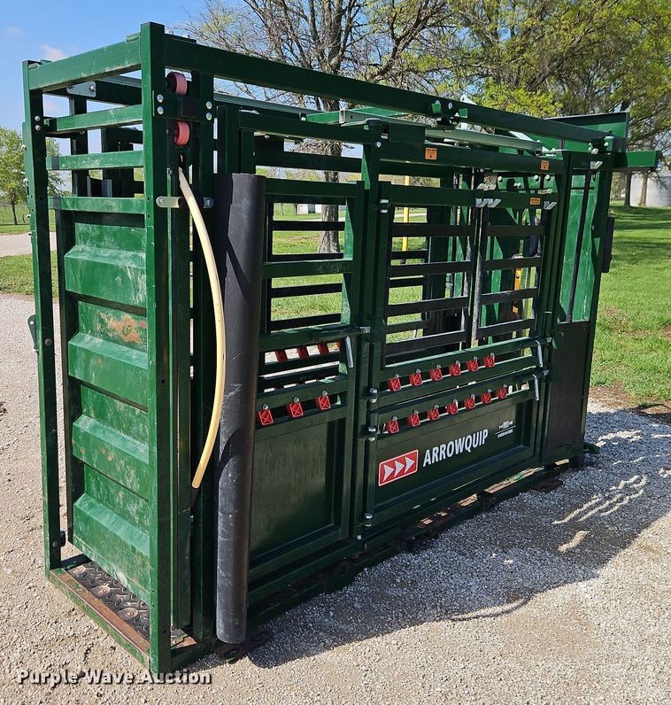image for item EI8967 ArrowQuip Q-Catch 86 Series livestock chute