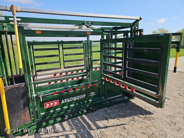 image for item EI8967 ArrowQuip Q-Catch 86 Series livestock chute