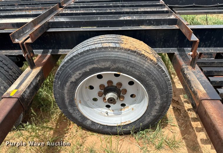 image for item EJ3654 Donahue EXG-180 windrower trailer
