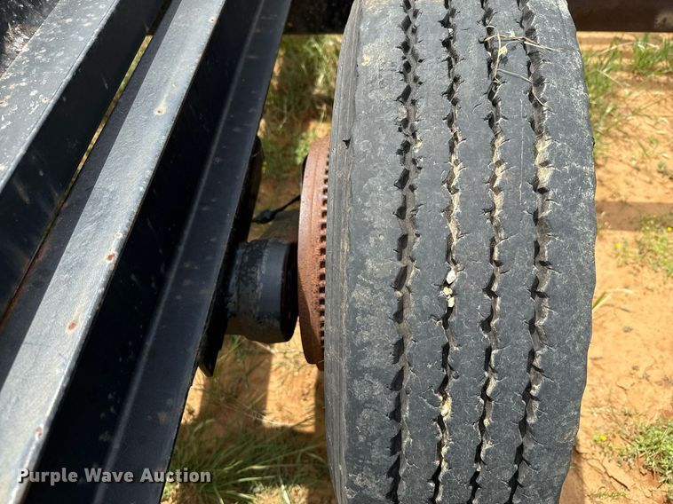 image for item EJ3654 Donahue EXG-180 windrower trailer