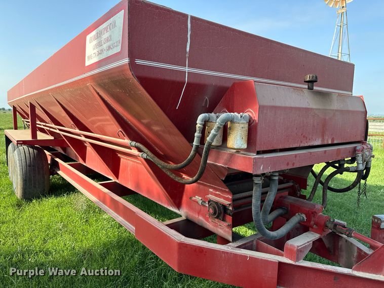 image for item EJ3661 Chandler Equipment Co. manure spreader
