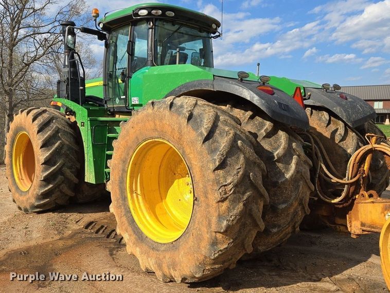 image for item EJ7398 2016 John Deere 9570R Scraper Special 4WD tractor