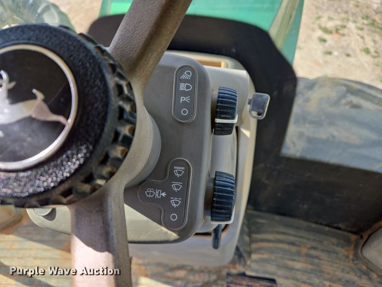 image for item EJ7398 2016 John Deere 9570R Scraper Special 4WD tractor