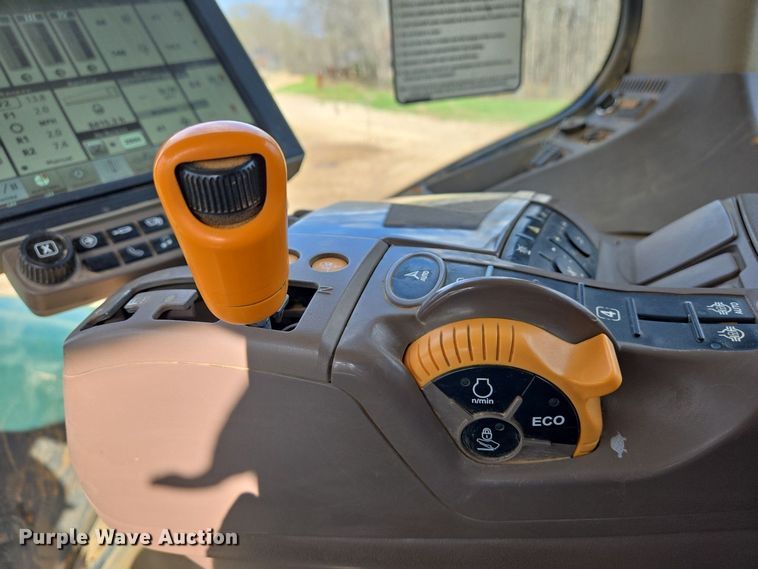 image for item EJ7398 2016 John Deere 9570R Scraper Special 4WD tractor