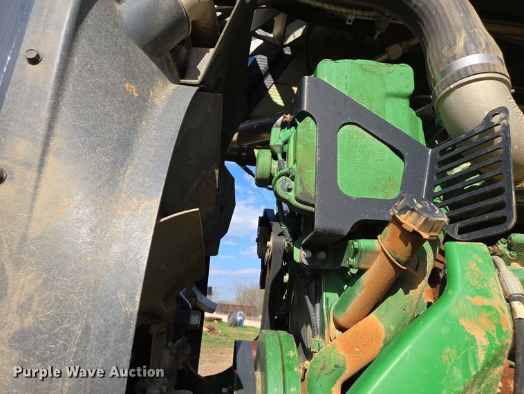 image for item EJ7398 2016 John Deere 9570R Scraper Special 4WD tractor