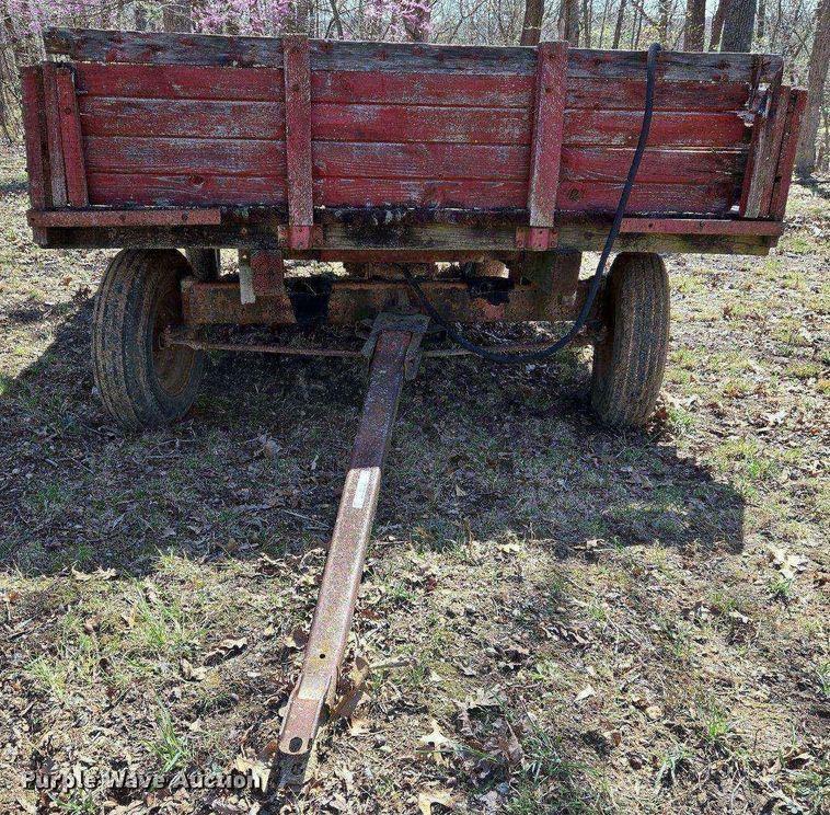 image for item EJ7415 Feed wagon