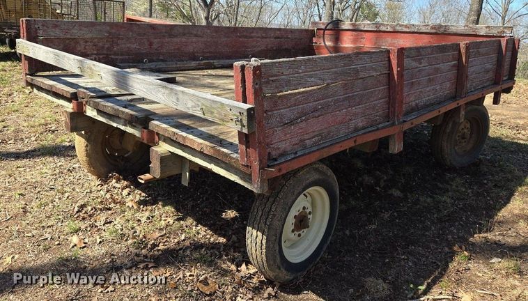 image for item EJ7415 Feed wagon