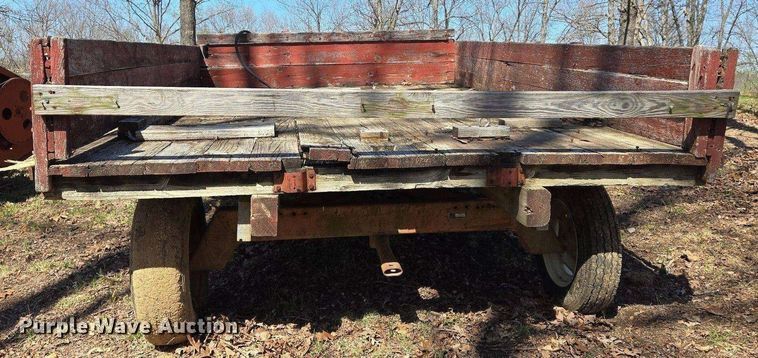 image for item EJ7415 Feed wagon