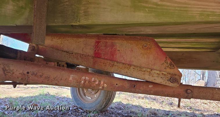 image for item EJ7415 Feed wagon