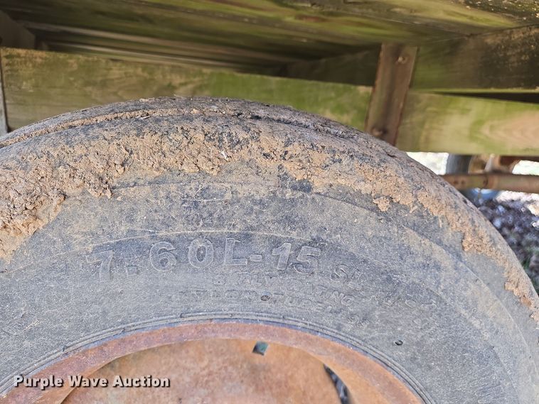 image for item EJ7415 Feed wagon