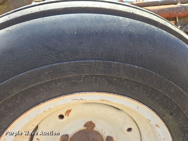 image for item EJ7415 Feed wagon