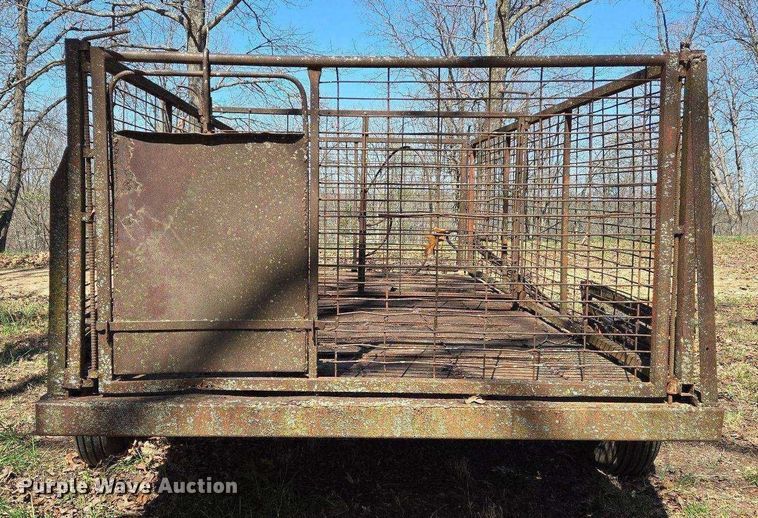 image for item EJ7415 Feed wagon