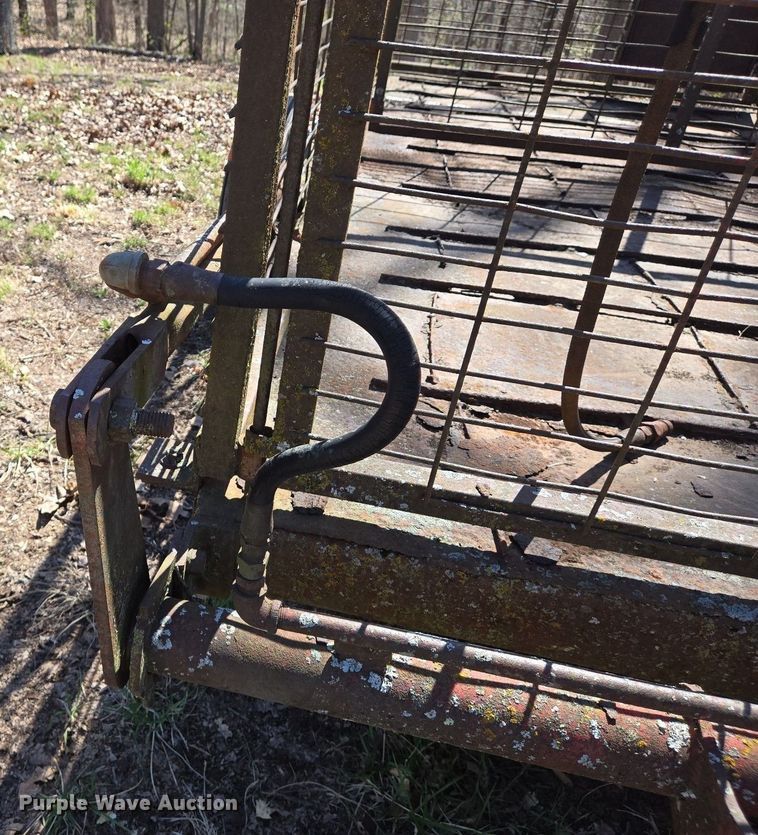 image for item EJ7415 Feed wagon