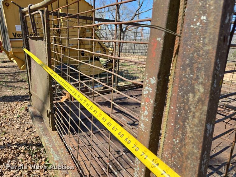 image for item EJ7415 Feed wagon