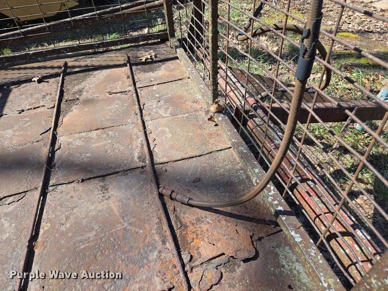 image for item EJ7415 Feed wagon