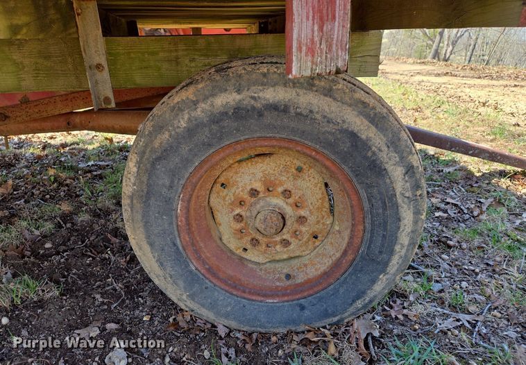 image for item EJ7415 Feed wagon