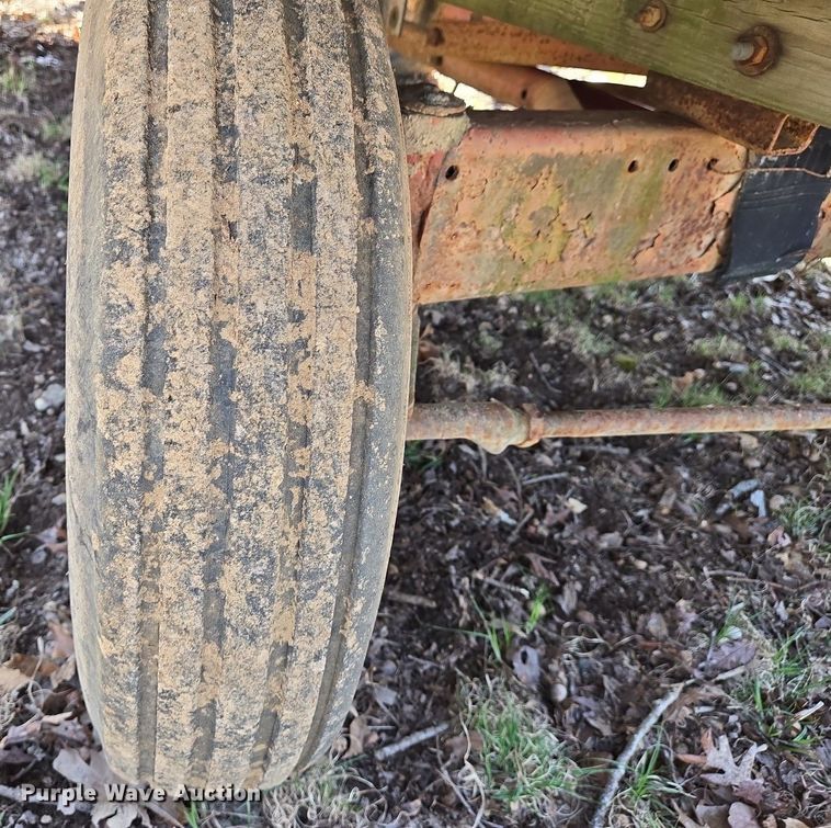 image for item EJ7415 Feed wagon