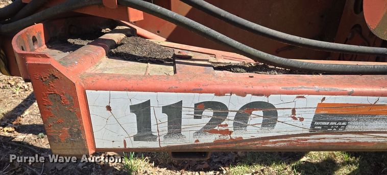 image for item EJ7416 Hesston 1120 swather / windrower