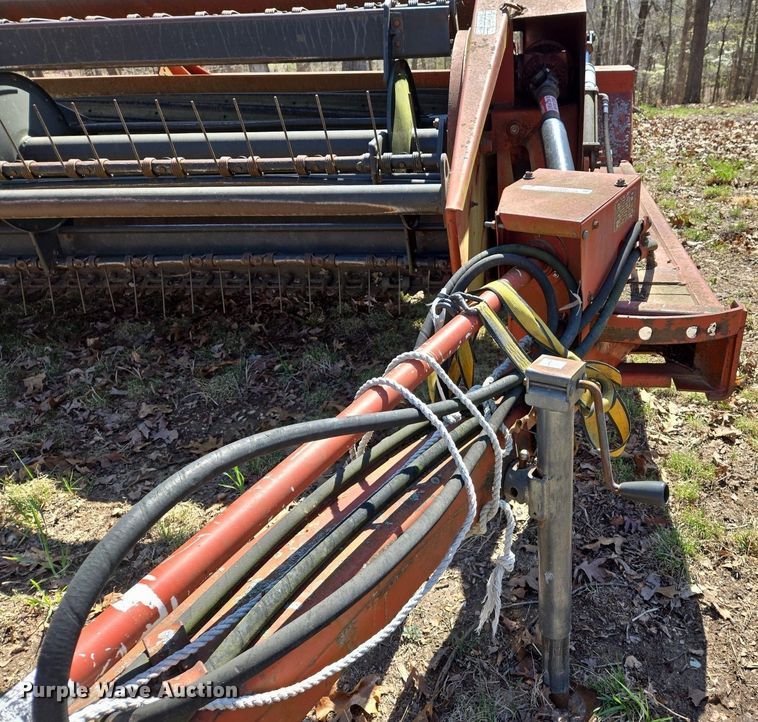 image for item EJ7416 Hesston 1120 swather / windrower