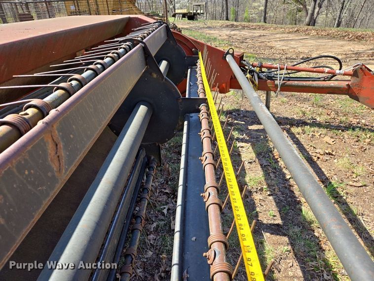 image for item EJ7416 Hesston 1120 swather / windrower