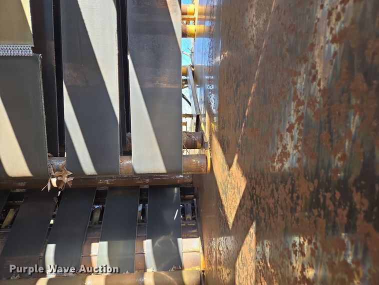 image for item EJ7417 Vermeer 605H round baler