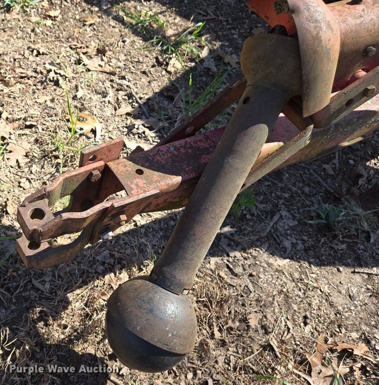 image for item EJ7418 Massey Ferguson 124 small square baler