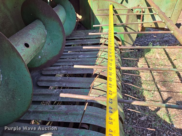 image for item EJ7419 John Deere 14T small square baler