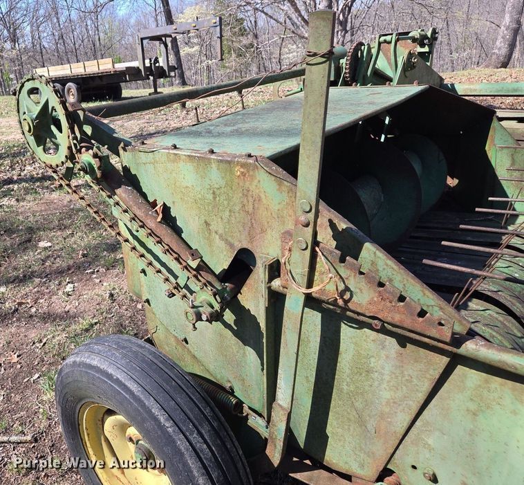 image for item EJ7419 John Deere 14T small square baler