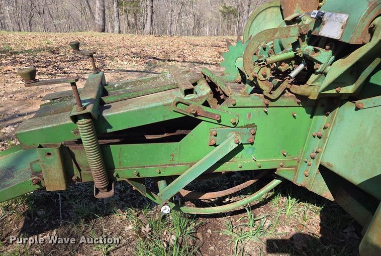 image for item EJ7419 John Deere 14T small square baler