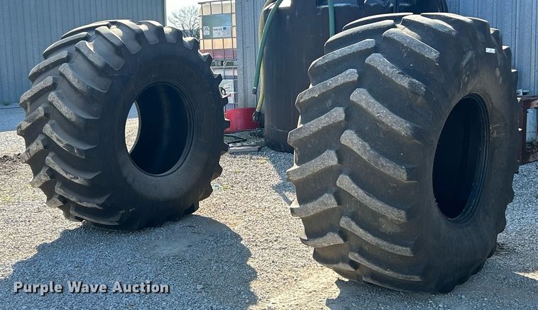 image for item EK2914 (2) Firestone 90060R32 tires