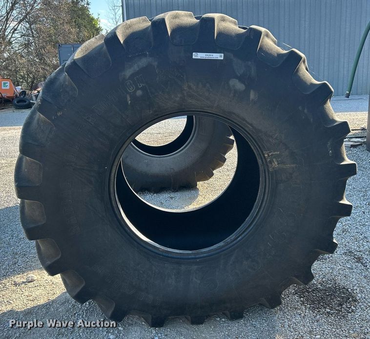 image for item EK2914 (2) Firestone 90060R32 tires