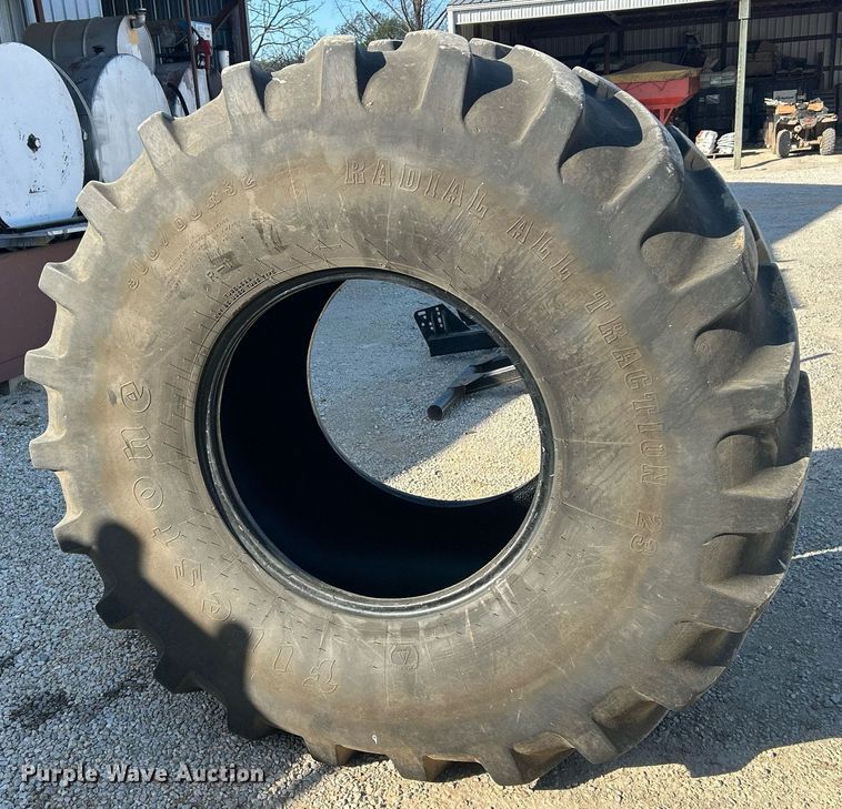 image for item EK2914 (2) Firestone 90060R32 tires