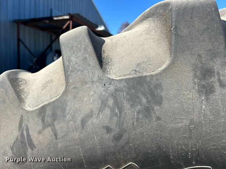 image for item EK2914 (2) Firestone 90060R32 tires