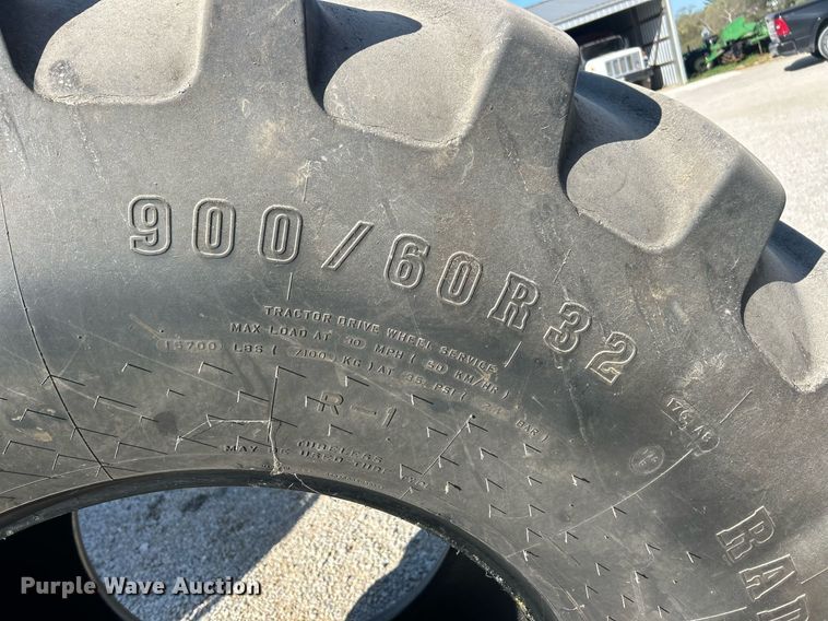 image for item EK2914 (2) Firestone 90060R32 tires