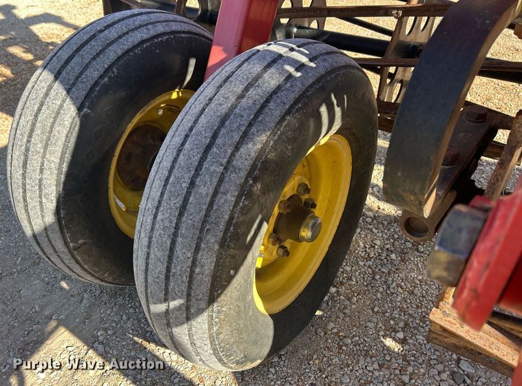 image for item EK2916 Sunflower 7232-30 crumbler