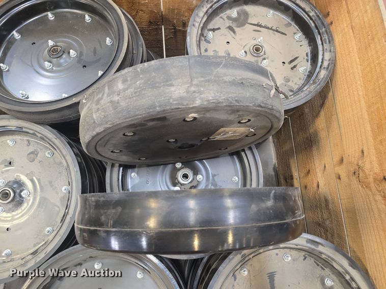 image for item EK5161 (41) gauge wheels