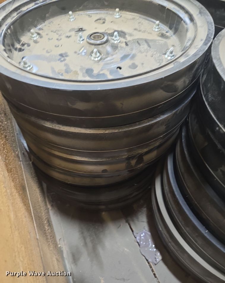 image for item EK5161 (41) gauge wheels