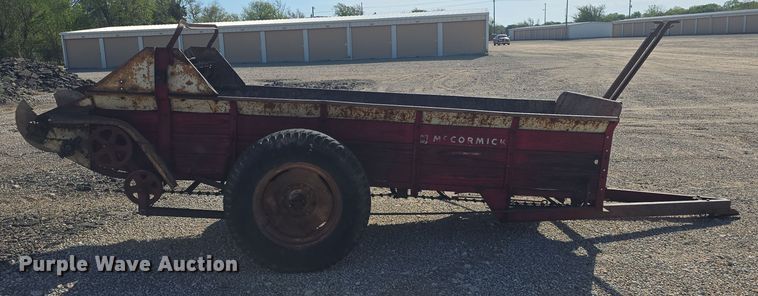 image for item EK5167 McCormick manure spreader