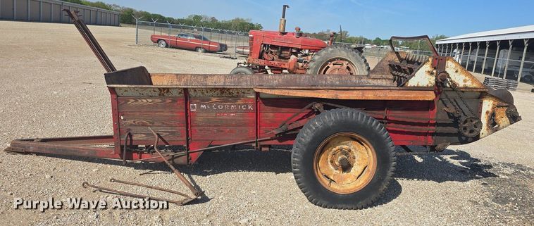 image for item EK5167 McCormick manure spreader