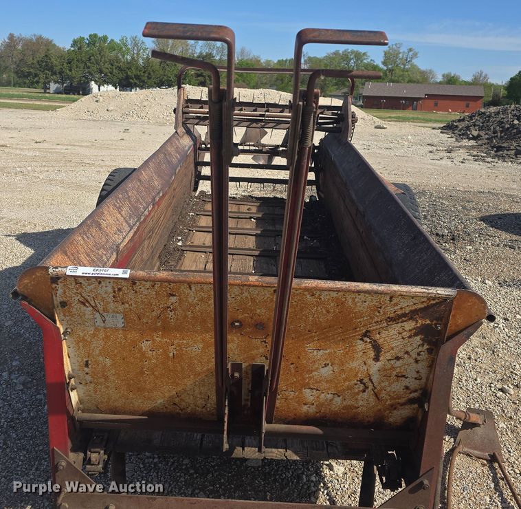 image for item EK5167 McCormick manure spreader