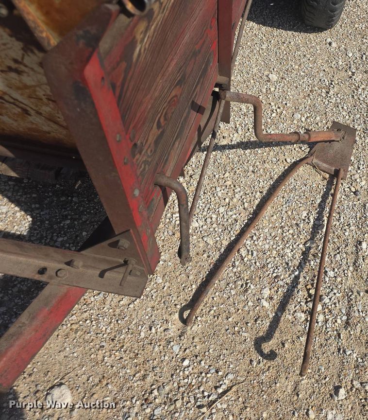 image for item EK5167 McCormick manure spreader