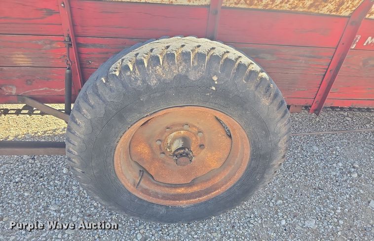 image for item EK5167 McCormick manure spreader